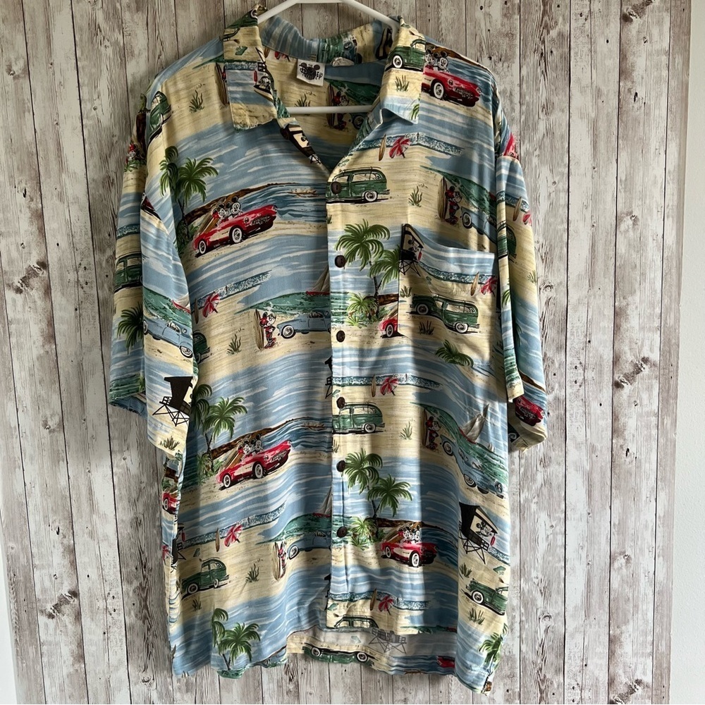 Disney Hawaiian Vintage Button Down XL